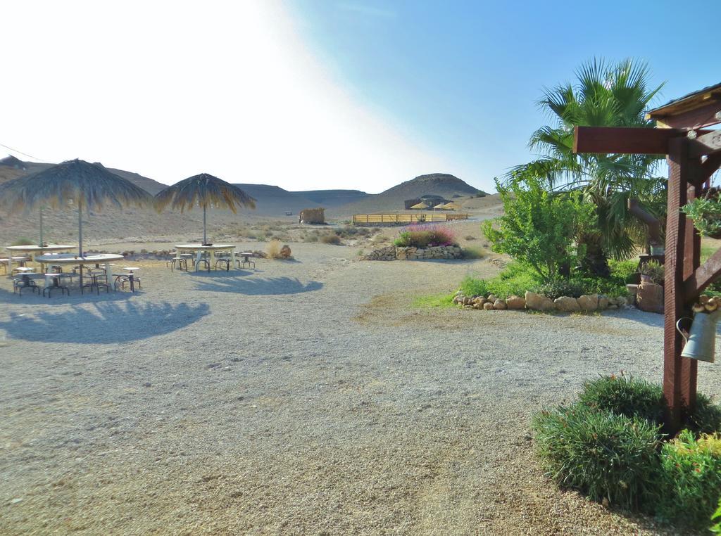 Succah In The Desert 미츠페 라몬 외부 사진